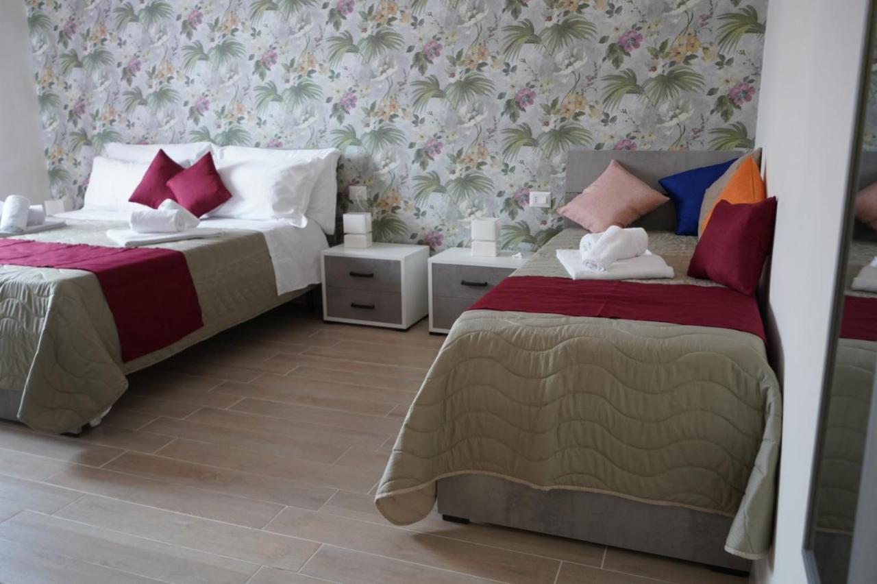 Frebi's Home - Bed&Breakfast Neapel Exterior foto